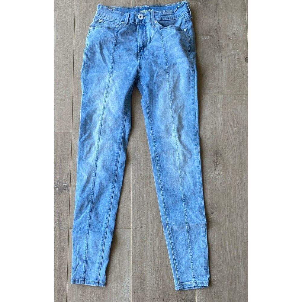 Women's Levi's Denizen High Rise Jegging Crop size 5 W27 Light Wash Denim